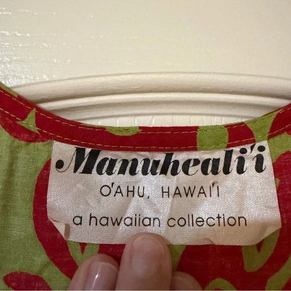 Floral Red and Green Manuheali’i Dress - Picture 7 of 15